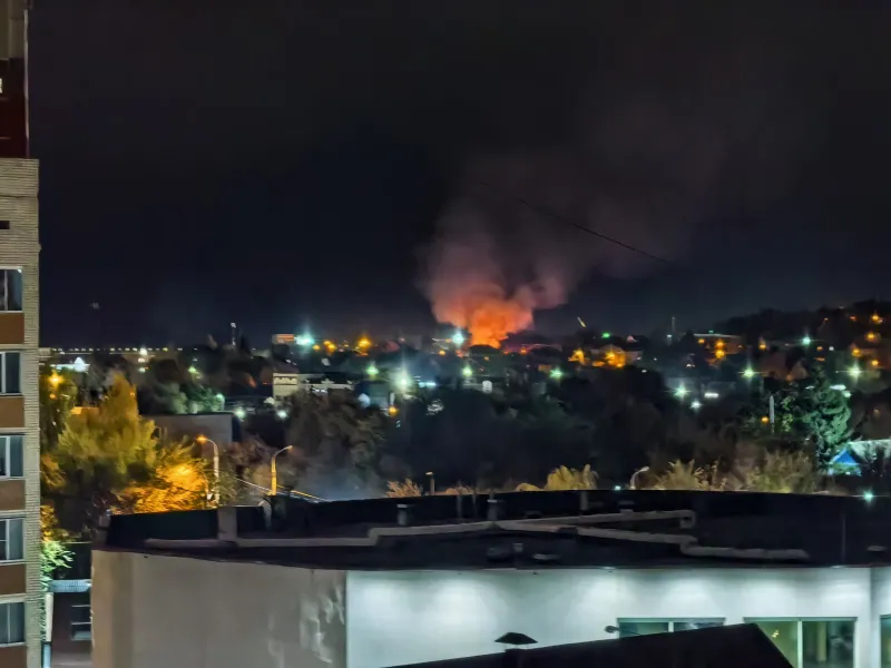 Пожар в частном доме на улице Дальневосточной в Волгограде