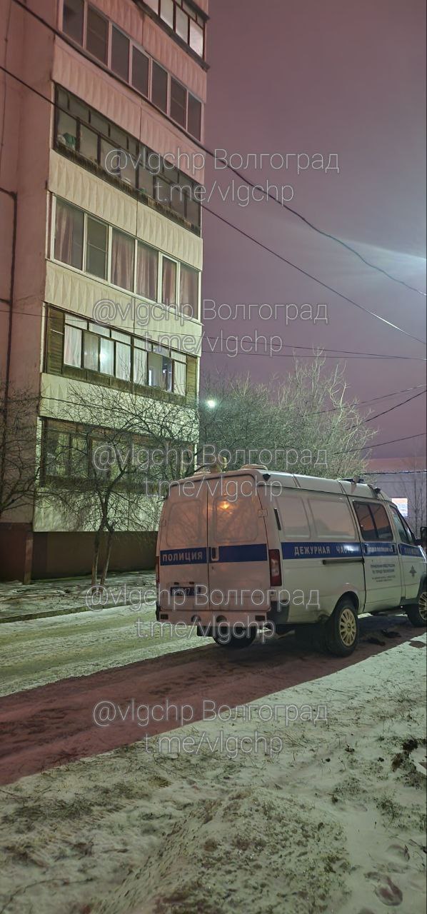 ЧП в Волжском: Женщина упала с 9 этажа