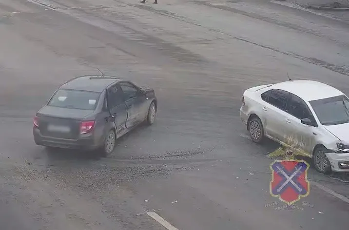 Две девочки пострадали в ДТП на Череповецкой в Волгограде