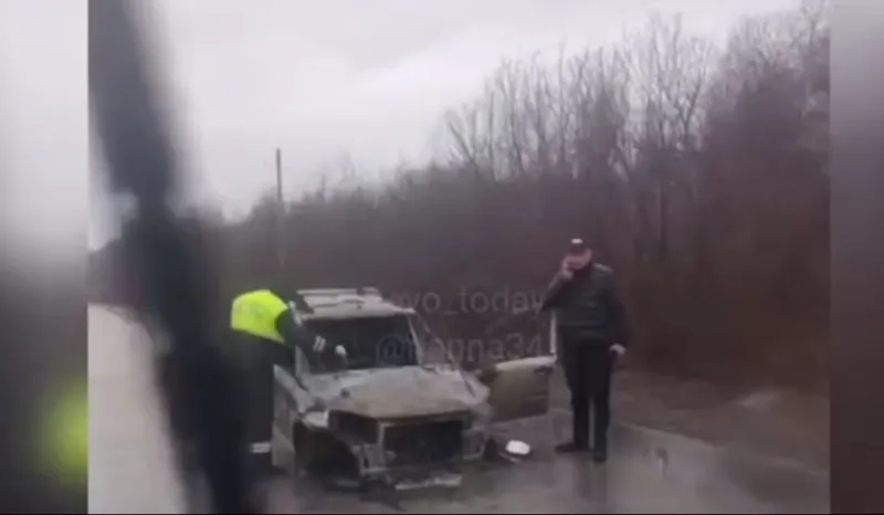 Тело мужчины найдено в сгоревшем автомобиле под Волгоградом: причины пожара устанавливаются