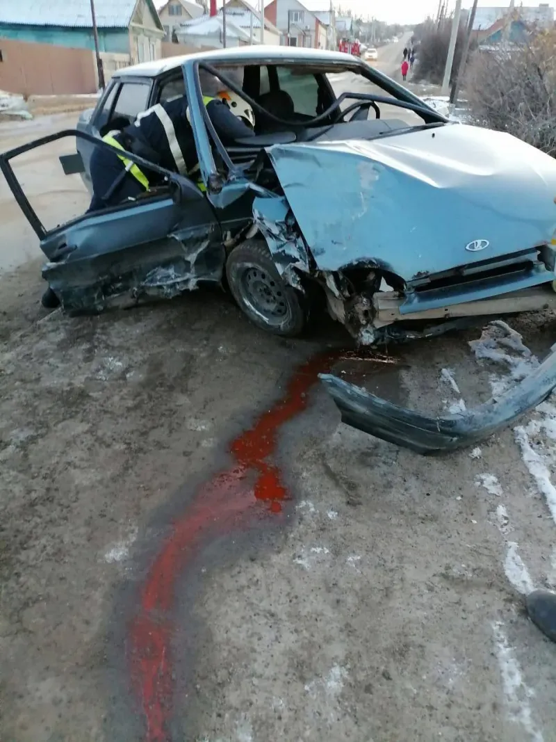 В Красноармейском районе столкнулись ВАЗ-2110 и ВАЗ-2115, один из водителей скрылся