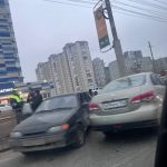 ДТП на 7 ветрах: в Дзержинском районе столкнулись два автомобиля