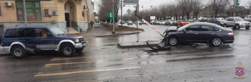 В центре на улице Рокоссовского столкнулись две иномарки, пострадала женщина
