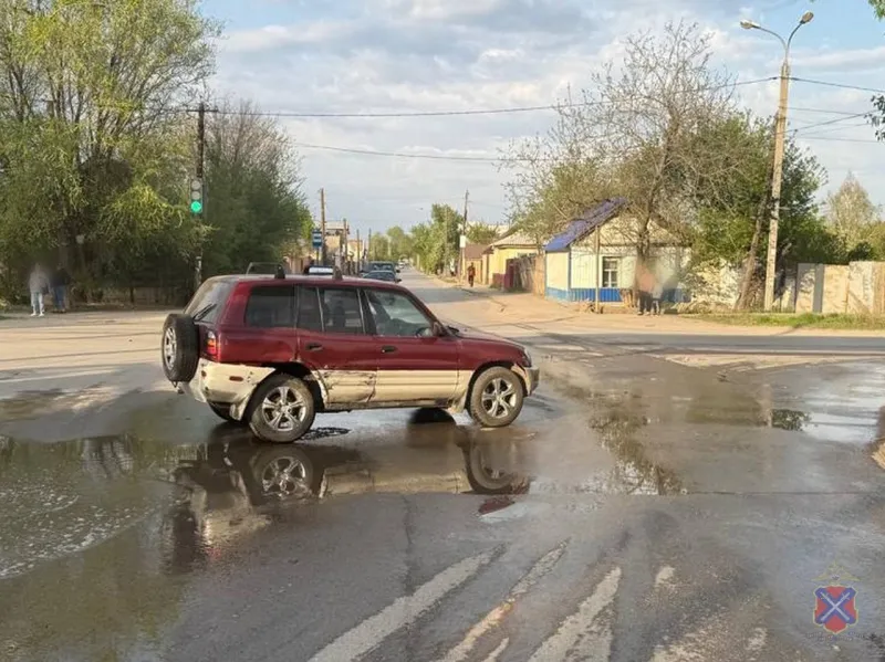 ДТП в Красноармейском районе: водитель Hyundai скрылся с места аварии на улице Гремячинской