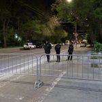 Движение пешеходов ограничено на участке проспекта в центре Волгограда