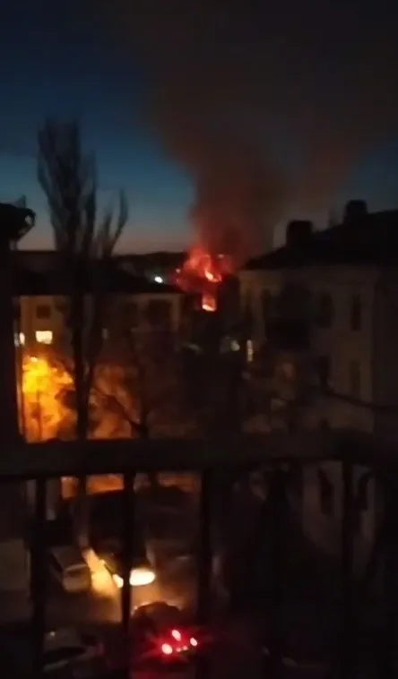 В Волгограде загорелось общежитие на улице Кузнецова
