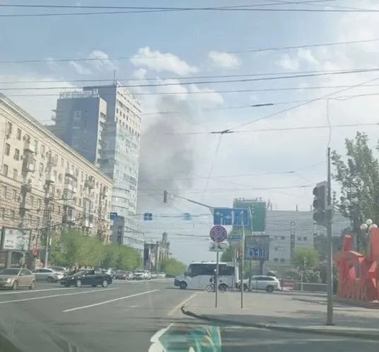 На противоположном берегу от парка «Россия — моя история» замечен сильный пожар