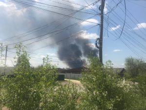 Под Урюпинском произошёл сильный пожар: с огнём борются несколько расчётов