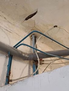 Волгоградское аварийное общежитие на Новороссийской: жители в отчаянии