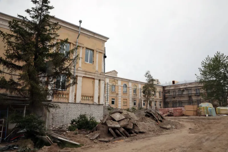 В центре Волгограда идёт ремонт будущего медцентра ВолгГМУ