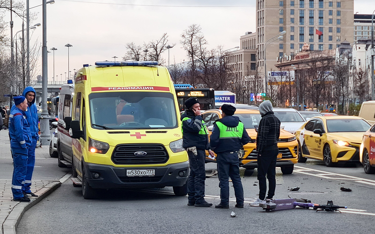 В Волгограде электросамокат сбил 14-летнюю девочку — Бастрыкин требует проверку