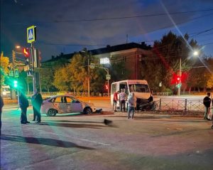 Серьёзное ДТП с маршруткой произошло в центре Волгограда