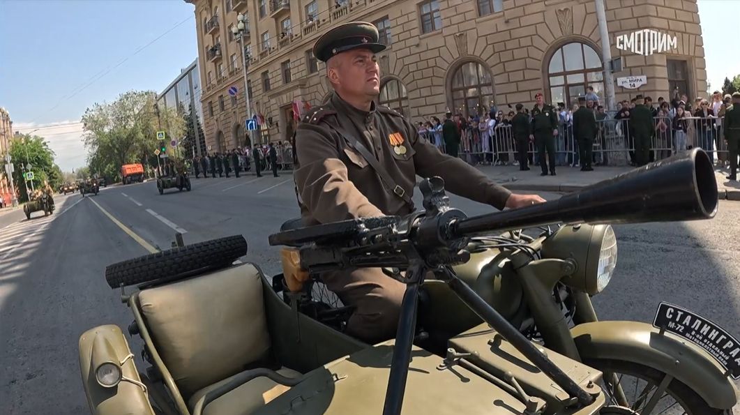 Смотрите онлайн Парад Победы в Волгограде — прямая трансляция