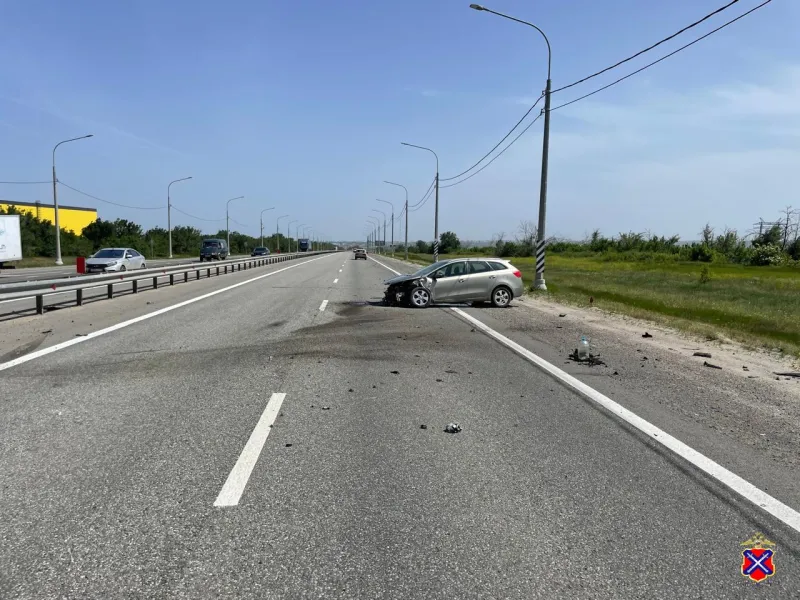 В Городищенском районе иномарка врезалась в ограждение: пострадала женщина