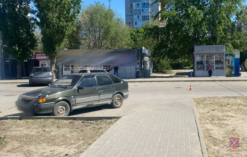 В Тракторозаводском районе Волгограда ВАЗ сбил пешехода на улице Кастерина