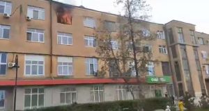 В Волгограде на Дзержинского загорелась квартира в многоэтажке