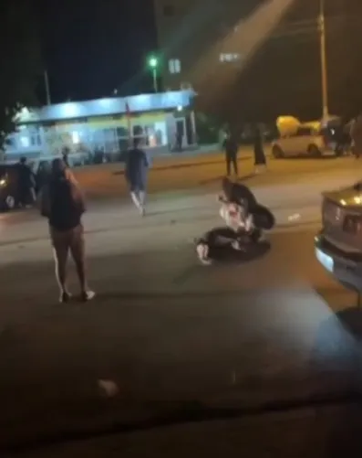 В Волжском сбили двух пешеходов возле "Галереи" в 25-м микрорайоне