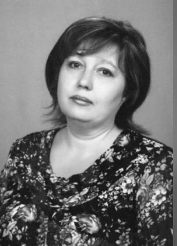 Во время линейки в волгоградской школе скончалась учительница