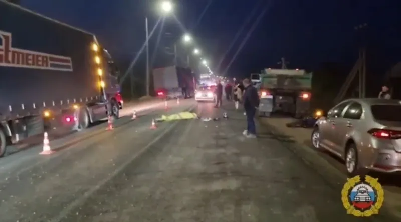 КамАЗ сбил подростка в Волгоградской области — мотоциклист погиб на месте