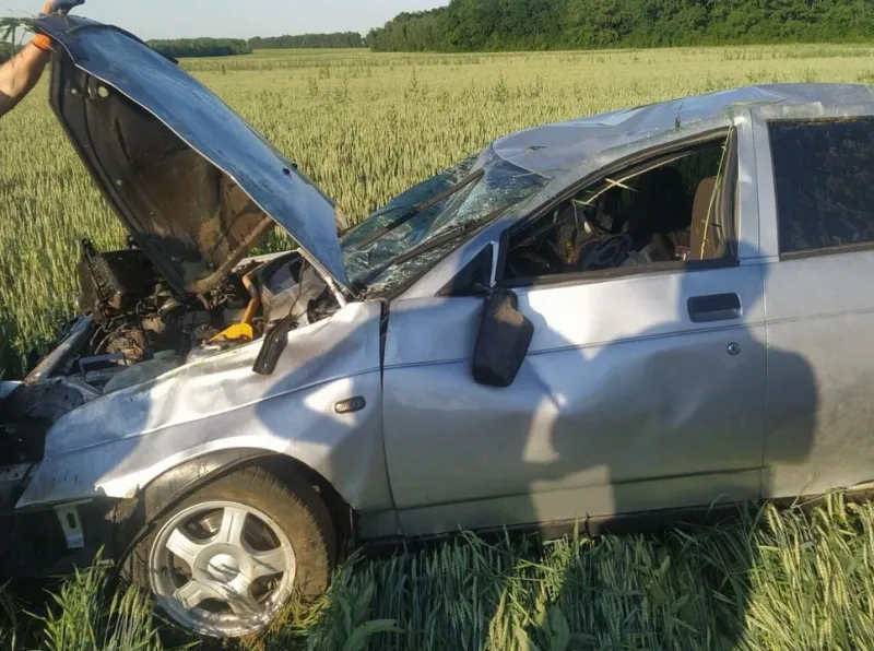 На подъезде к селу Громки произошло ДТП с переворотом автомобиля