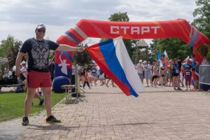 Патриотический забег с флагами пройдет в Волгограде ко Дню России
