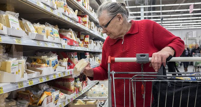 В Волгограде подорожают почти все продукты из-за нового закона, предупреждают эксперты