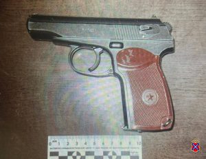 Ранее судимый волгоградец устроил конфликт и угрожал убийством