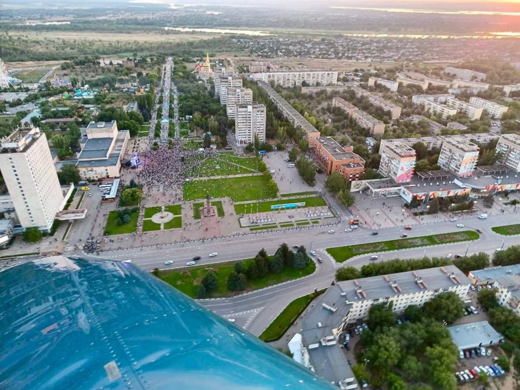 Волжский отпраздновал День города: концерты, салют и тысячи гостей