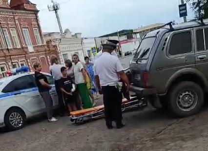 Погоня с ГИБДД в Леннском районе: инструктор повредил машины и скутер возле администрации
