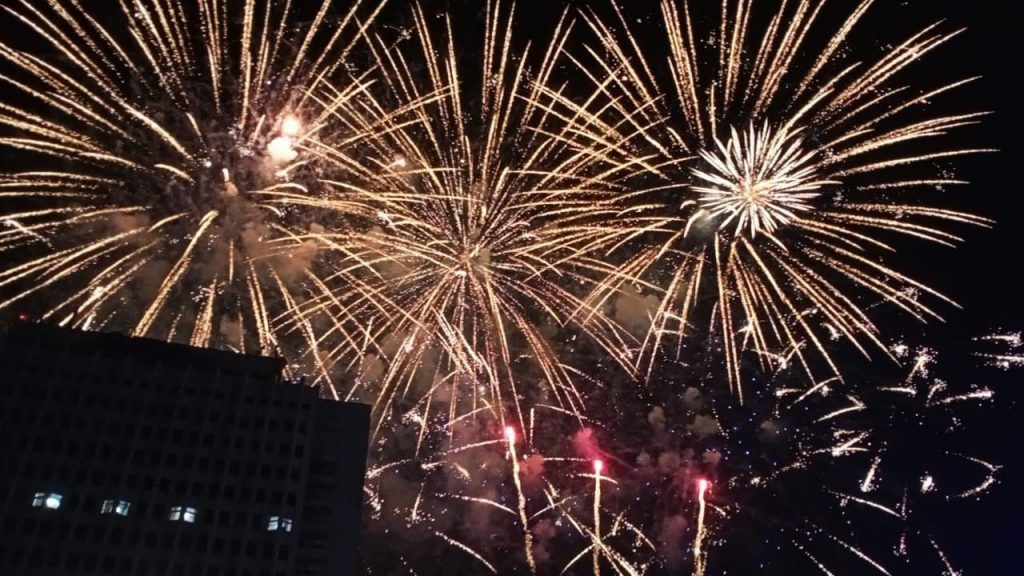 Волжский отпраздновал День города: концерты, салют и тысячи гостей