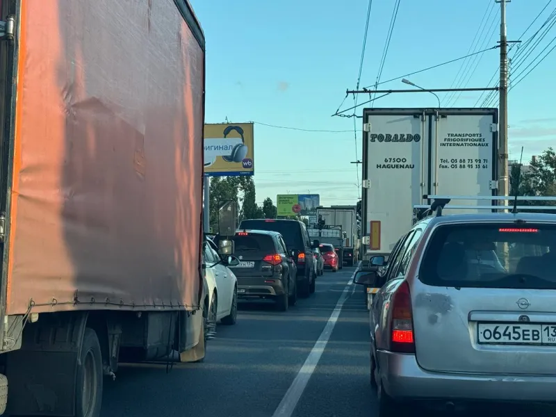 В сторону Кировского большие пробки - что произошло?