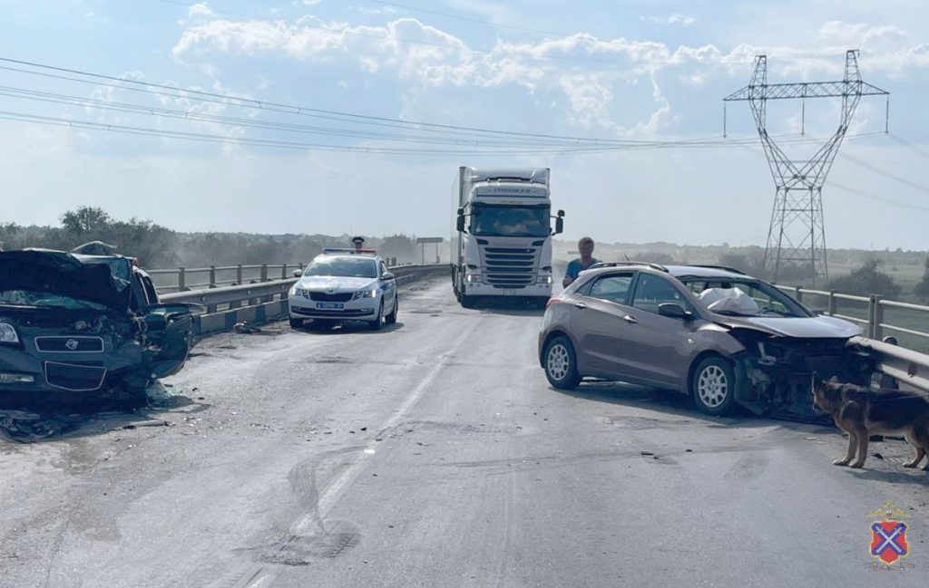 В Городищенском районе в аварии с участием двух авто ранены водители и пассажиры