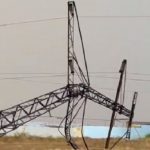 В Волжском ураган повалил ЛЭП: посёлок обесточен, возможны перебои с водой по всему городу