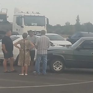 Серьёзная авария парализовала движение после Госпитомника в сторону Волгограда