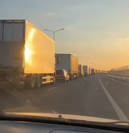 Многокилометровая пробка парализовала движение из Волжского в Волгоград