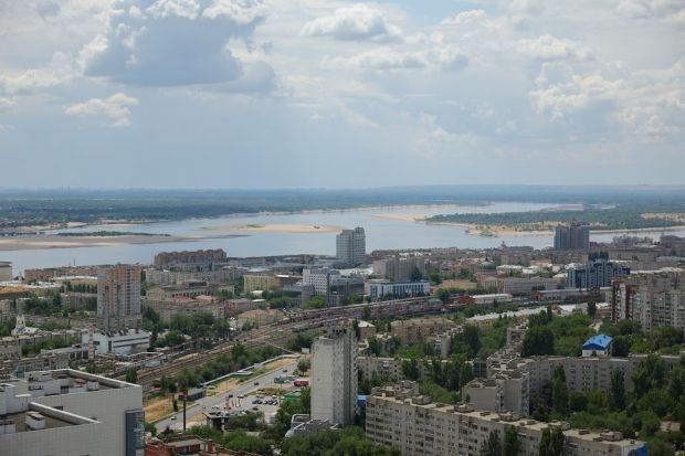 Падение обломков БПЛА на жилой дом в Волгограде: эвакуация завершена