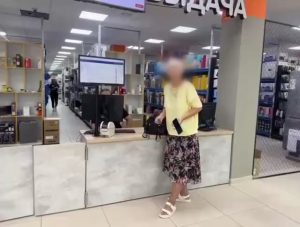 Волгоградка с немецкими корнями оскорбила местных жителей в магазине техники