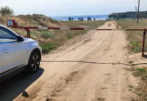 В Песковатке перекрыли доступ к воде — жители жалуются на незаконный забор