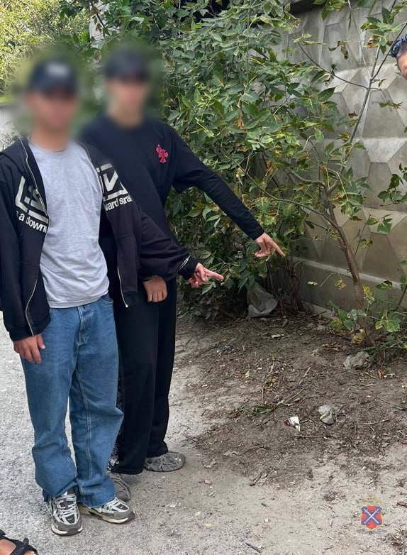 В Дзержинском районе задержали наркосбытчиков