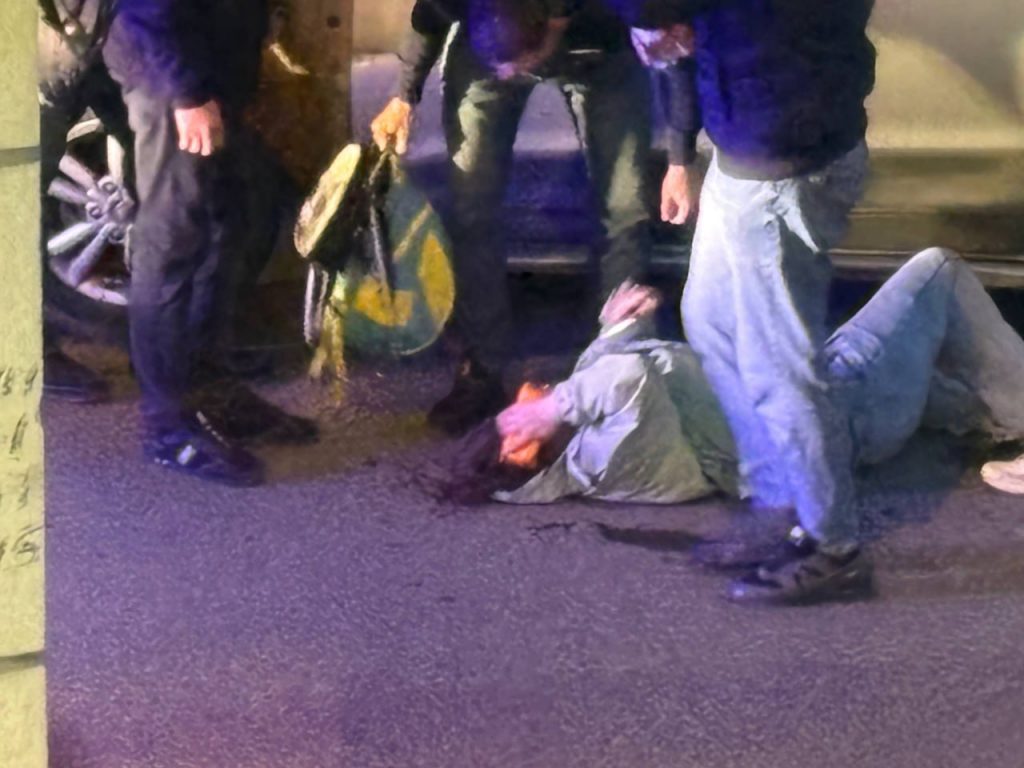 Авария у пиццерии в Волгограде: пострадала женщина, ребенок не задет