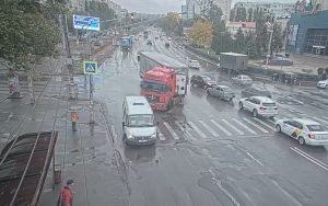 ВИДЕО: ДТП в Красноармейском районе Волгограда: столкнулись МАН и ГАЗель