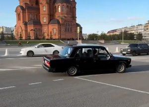 Молодёжь Волгограда устроила опасное вождение на дорогах города