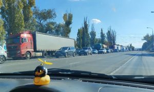 Волгоград встал в пробке из-за ремонта дороги в сторону Кировского района