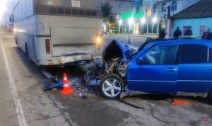 Смертельное ДТП на трассе Р-22: Mercedes врезался в автобус у кафе