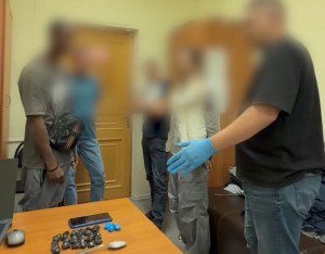 В Волгограде задержан иностранец, подозреваемый в попытке сбыта наркотиков