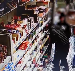 В Советском районе Волгограда полицейские раскрыли кражу из сетевого магазина