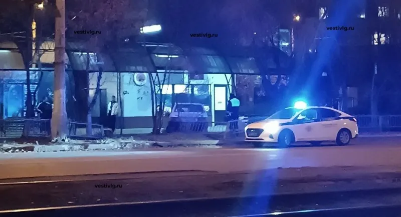 Авария на Юбилейном: автомобиль вылетел с дороги в Красноармейском районе
