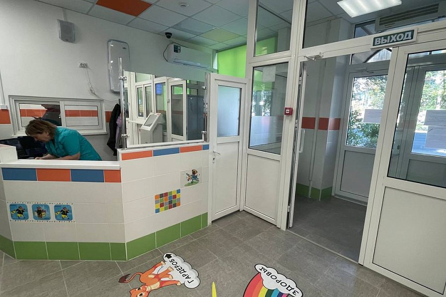 Модернизация по нацпроекту преобразила детскую поликлинику № 6 в Ворошиловском районе