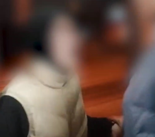 Потасовка в трамвае №2: шумная компания спровоцировала драку с пассажиром