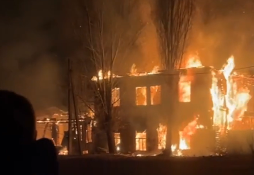 Пожар на улице Писемского в Кировском районе Волгограда